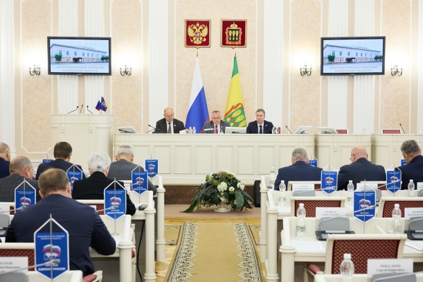 В Законодательном Собрании состоялось заседание фракции «Единая Россия»