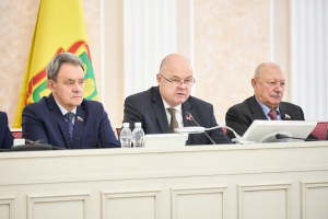 Провёл 36-ую сессию Законодательного Собрания Пензенской области