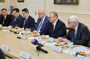 Рабочая встреча Губернатора Пензенской области Олега Владимировича Мельниченко с делегацией Республики Таджикистан