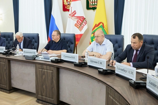 Формирование комфортной городской среды и профилактика детского травматизма рассмотрены в правительстве региона