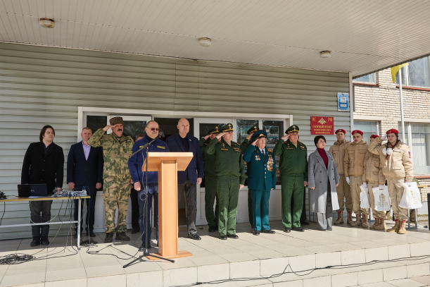 первая отправка весеннего призыва солдат срочной службы в Вооруженные Силы РФ