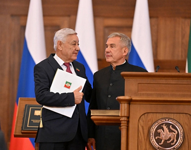 Принял участие в торжественной церемонии вступления в должность Главы Республики Татарстан Рустама Нургалиевича Минниханова