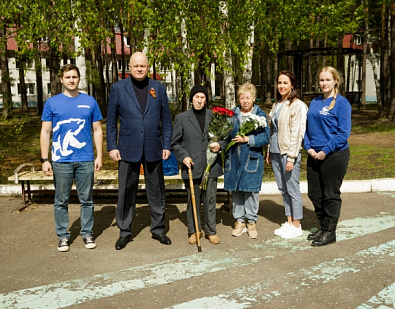 Вадим Супиков поздравил участника трудового фронта с Днем Победы