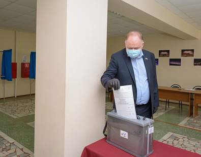 Вадим Супиков принял участие в голосовании по поправкам в Конституцию