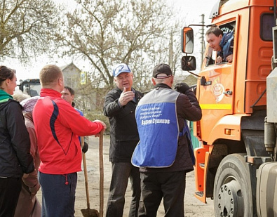 Вадим Супиков оказал содействие в благоустройстве дворов в Железнодорожном районе