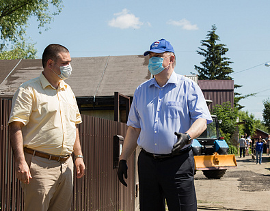 В первом избирательном округе начался ремонт дорожного полотна