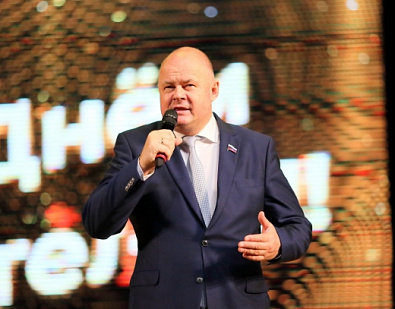 Вадим Супиков: От заложенных учителем нравственных ориентиров зависит будущее учеников, а значит, будущее нашей великой страны